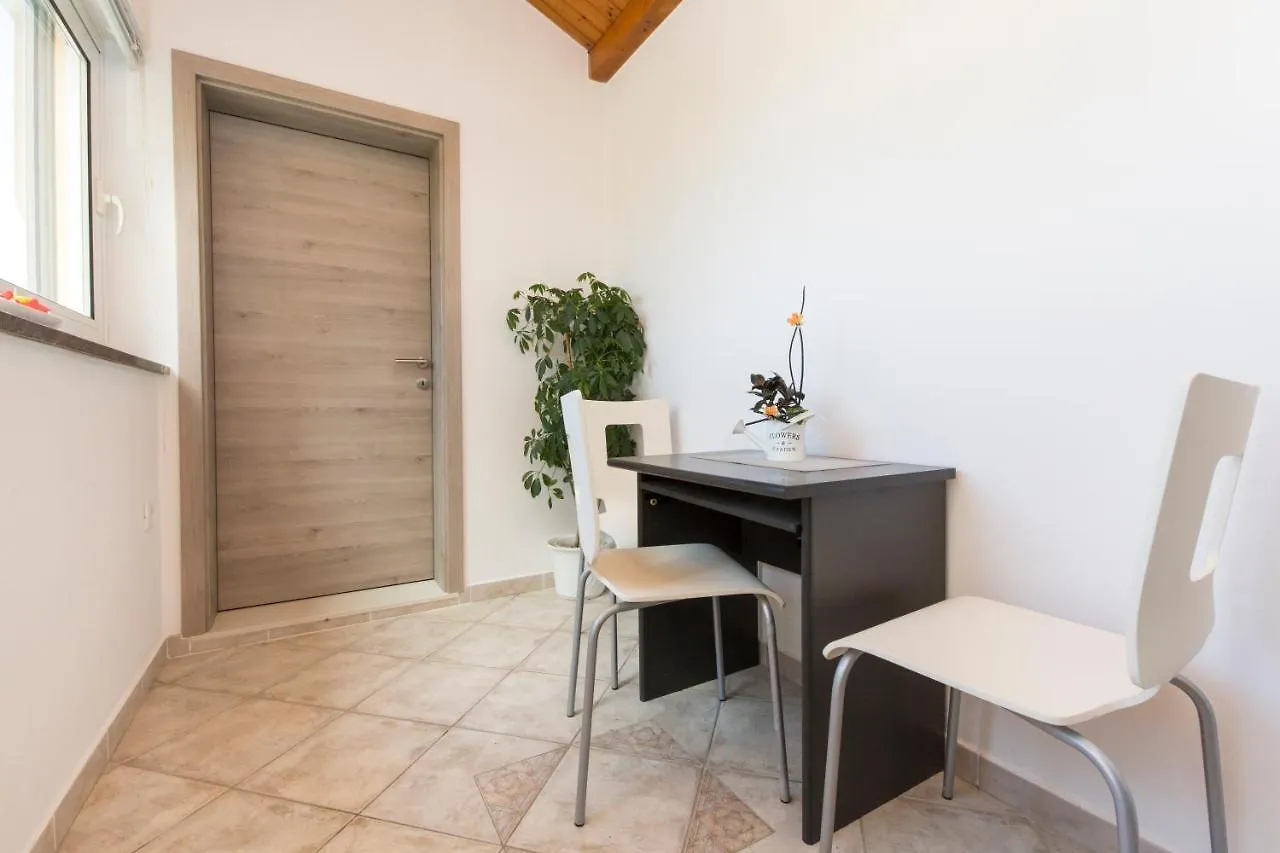 Apartment Am Koromačno